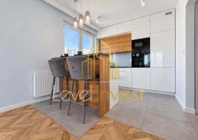Salon z aneksem kuchennym mieszkania przy ul. Dobrego Pasterza 120C w Krakowie